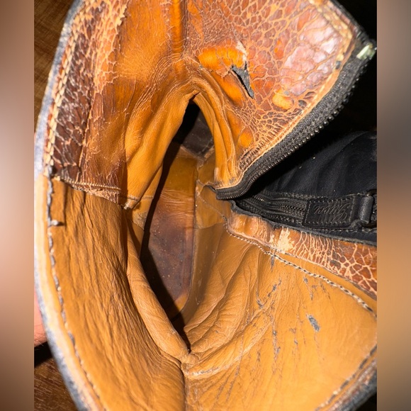 Gucci ankle boots with heel and zipper - Picture 6 of 9